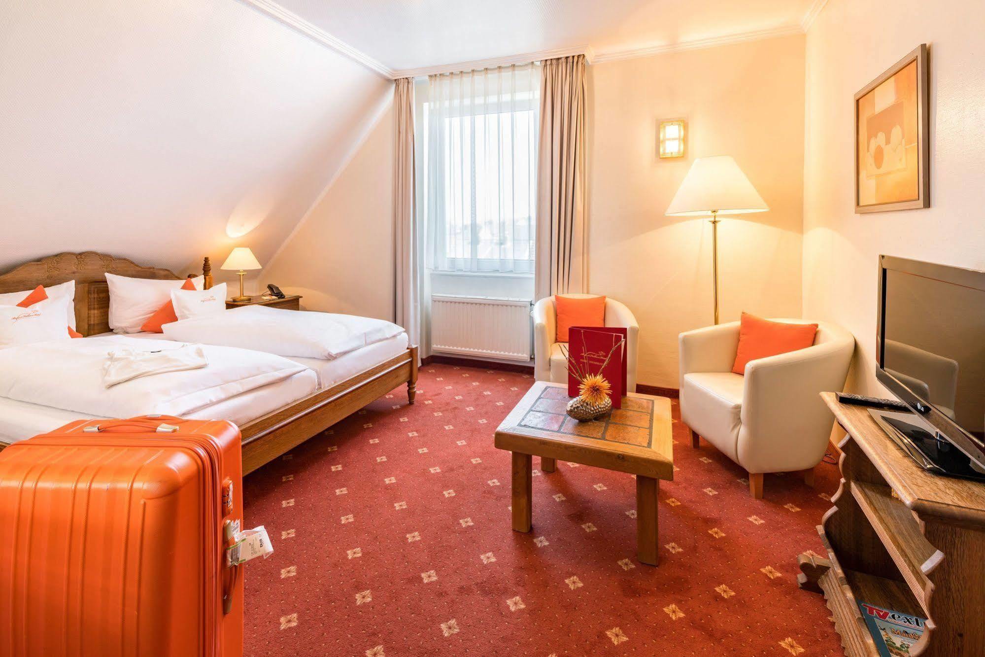 Airport Fashion Hotel Дюссельдорф Экстерьер фото